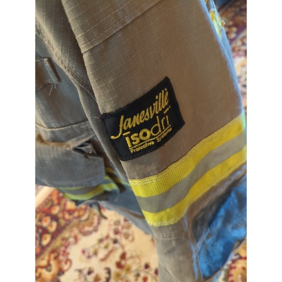 Vintage Retired Firefighter Turnout JACKET FIRE COAT USED *SHELL ONLY* 46 X 32" - Picture 4 of 10